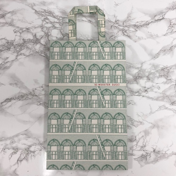 BRAND NEW, RARE Authentic Gucci Gift Shopping Bag